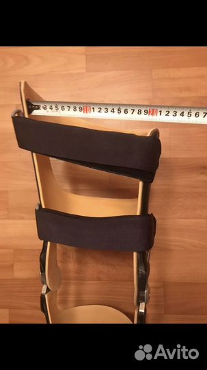 Ортез аппарат на правую ногу