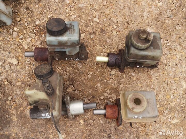 Главный тормозной цилиндр Passat B3/ B4