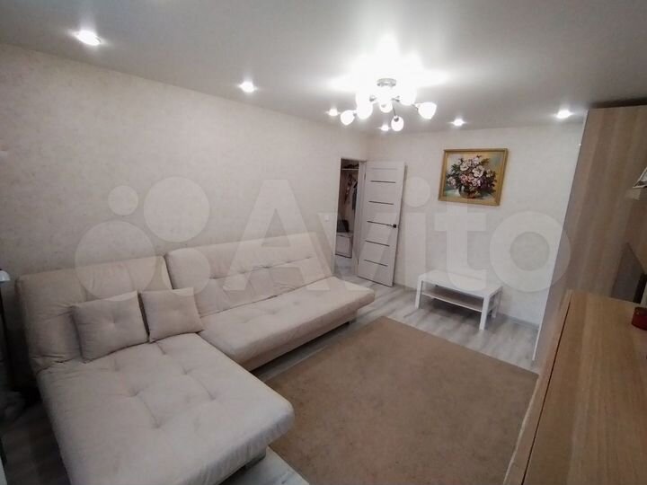 2-к. квартира, 52 м², 2/5 эт.