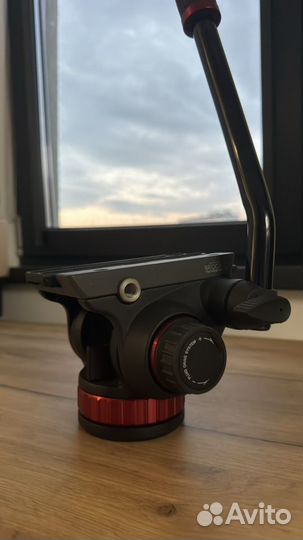 Штативная головка Manfrotto MVH502AH, для видео