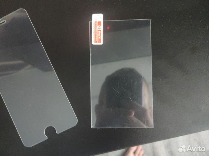 Защитное стекло на iPhone 6s и iPhone 7