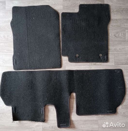 Автомобильные коврики для toyota raum