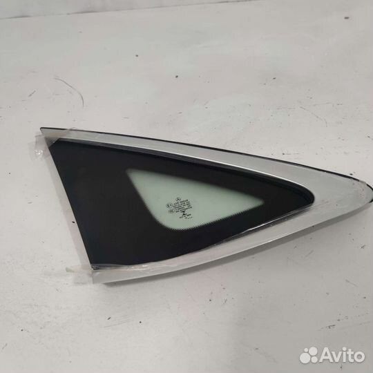Стекло Mercedes-Benz GLC C253 заднее левое