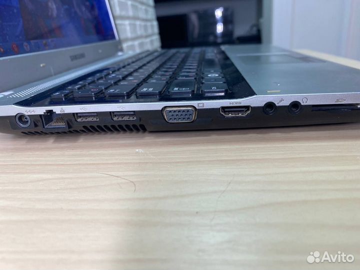 Игровой мощный ноутбук samsung (Танки, Minecraft,S