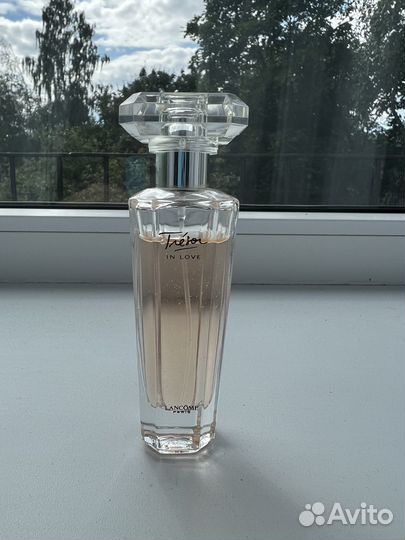 Парфюмерная водаLancome Tresor in Love