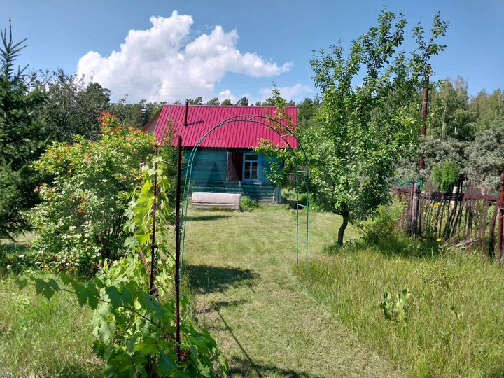 Дом 24 м² на участке 5,7 сот.