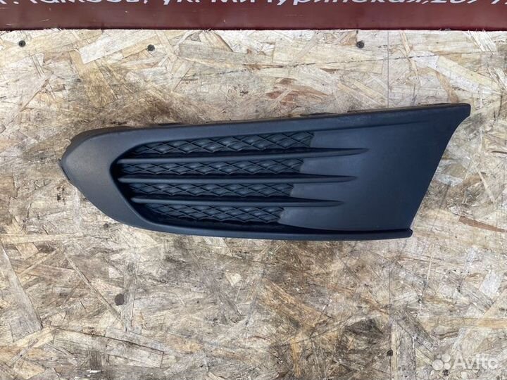 Заглушка противотуманной фары левая Volkswagen