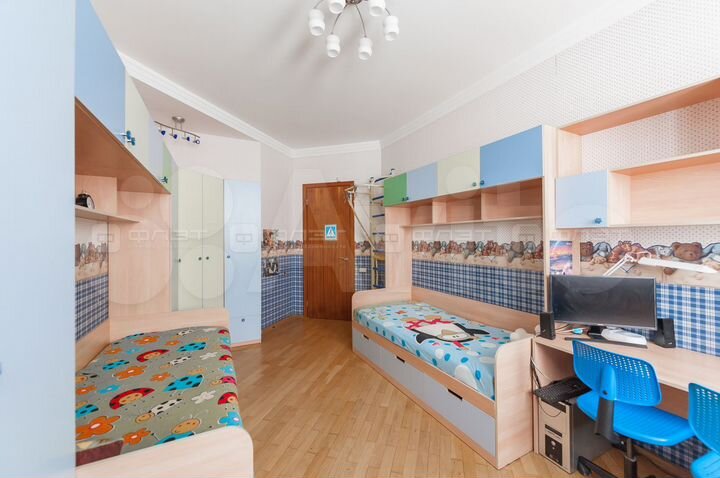 4-к. квартира, 158,4 м², 4/6 эт.