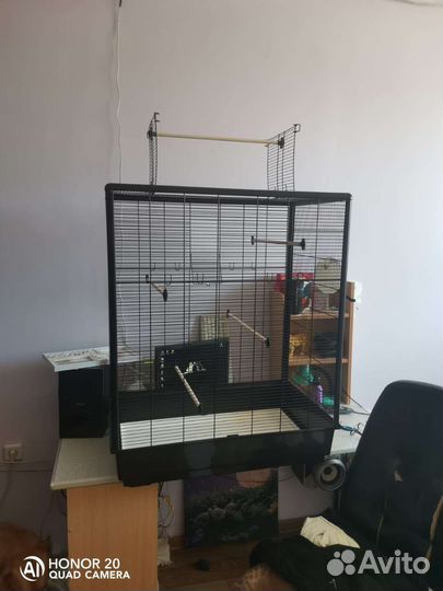 Большая клетка для птиц