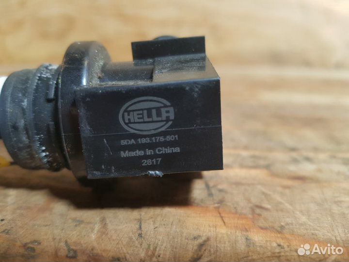 Катушка зажигания Volkswagen Golf 6 AJ5 caxa 2011