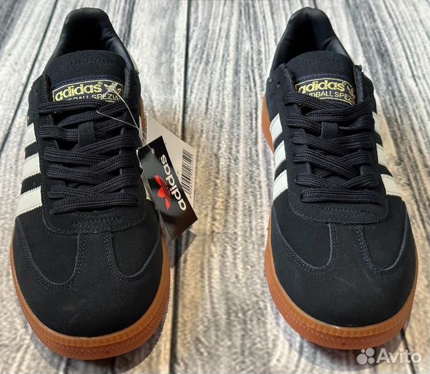 Кроссовки adidas Spezial