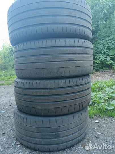 Continental SportContact 7 275/40 R22