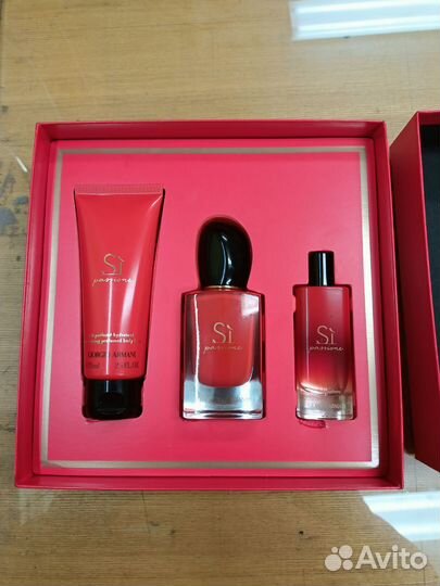 Новый парфюмерный набор Giorgio Armani