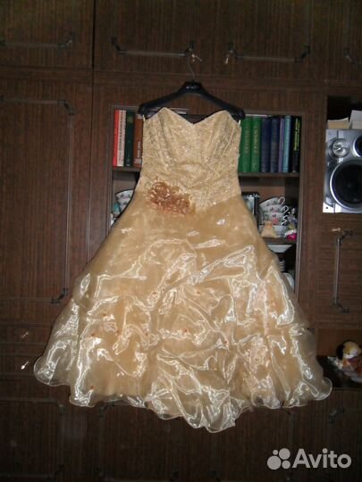 Вечернее платье