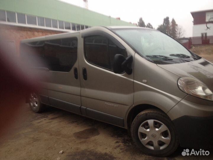 Пассажирские перевозки Renault Trafic