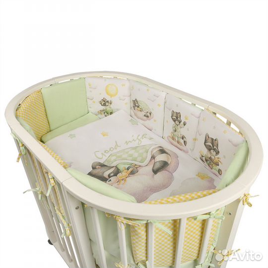 Набор в детскую кроватку новый