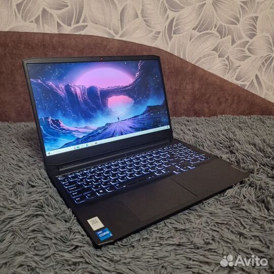 Lenovo IdeaPad Gaming 3 15IHU6