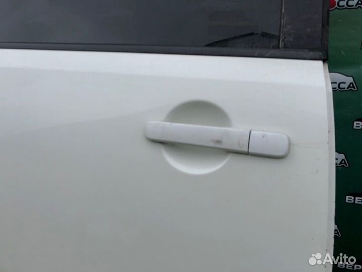 Дверь сдвижная правая Nissan Serena NC25