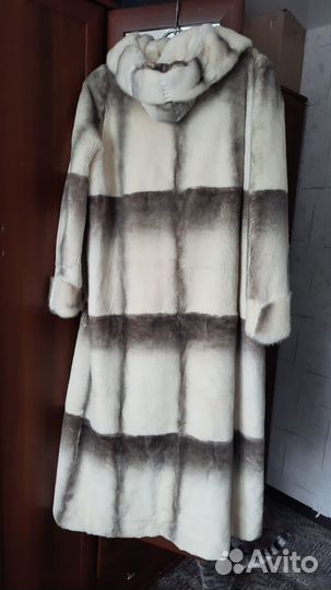 Шуба стриженный бобер и капюшон норка