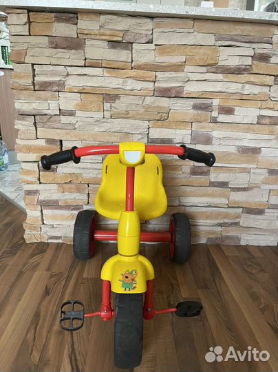 Трехколесный детский велосипед