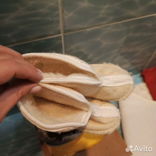 Детские резиновые сапоги 24 размер