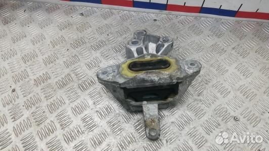 Подушка двигателя дизельная chevrolet cruze J300