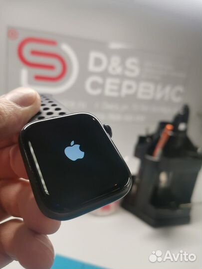 Замена стекла на Apple Watch