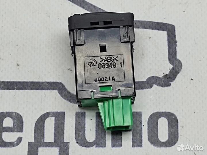 Кнопка w470 X-class 642.889 2019