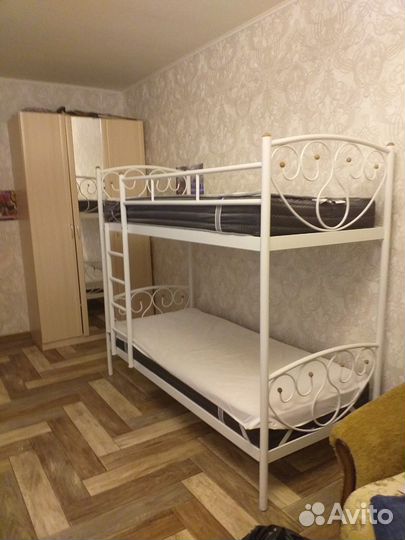 Двухярусная кровать