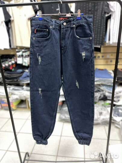 Джинсы levis бананы джогеры