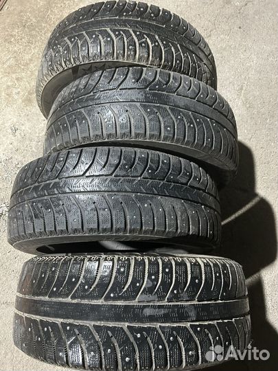 Bridgestone Ice Cruiser 7000 205/55 R16