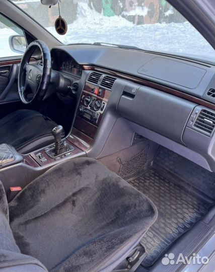 Mercedes-Benz E-класс 2.2 МТ, 1999, 400 000 км