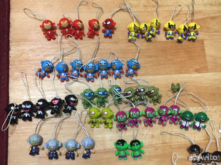 Фигурки киндер сюрприз брелок зведные войны, супер