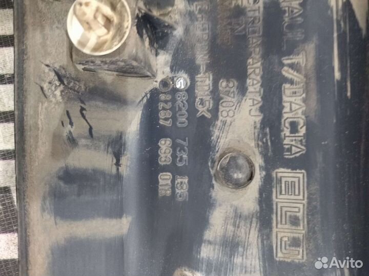 Молдинг задней двери Renault Sandero 1