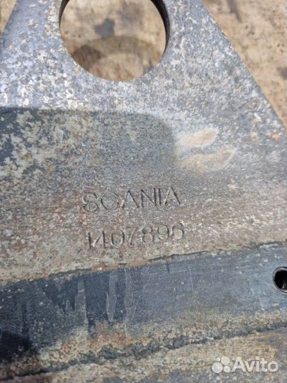 Подъемная проушина двигателя Scania DSC1205