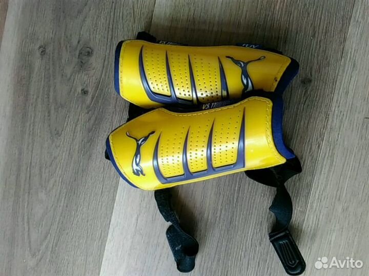 Футболка и шорты Demix р.128 и щетки для ног