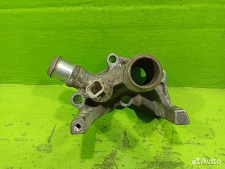 Фланец системы охлаждения Ford Focus 2 седан hwda