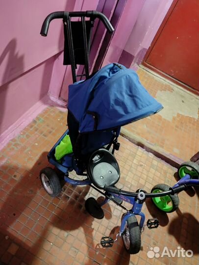 Трехколесный велосипед с ручкой