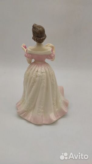 Статуэтка Фигурка Royal Doulton charity высота 22