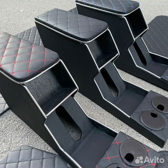 Подлокотник ваз 2107