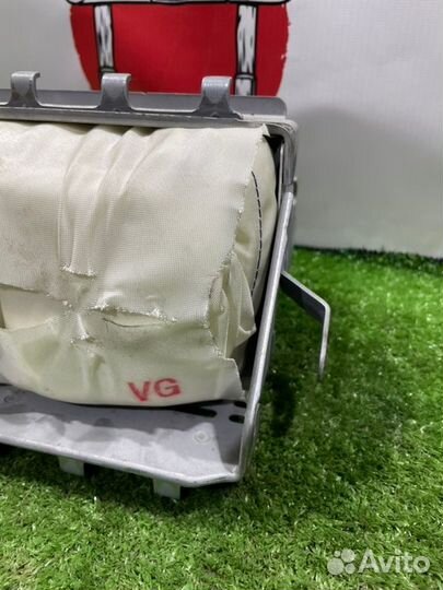 Подушка безопасности пассажира Mitsubishi Lancer X