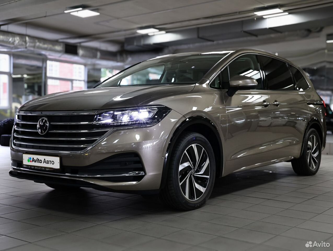 Volkswagen Viloran 2.0 AMT, 2022, 50 км