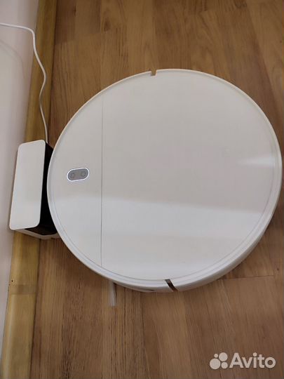 Робот-пылесос Xiaomi Mi Robot Vacuum Mop Essential