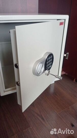 Замена замков. Вскрытие дверей