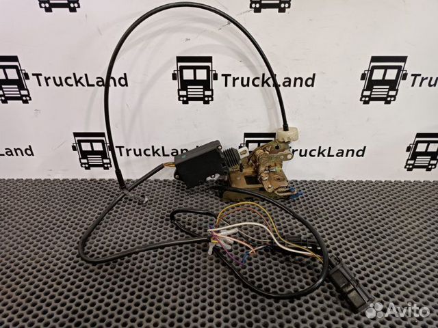 Замок боковой двери левый Man Tgx