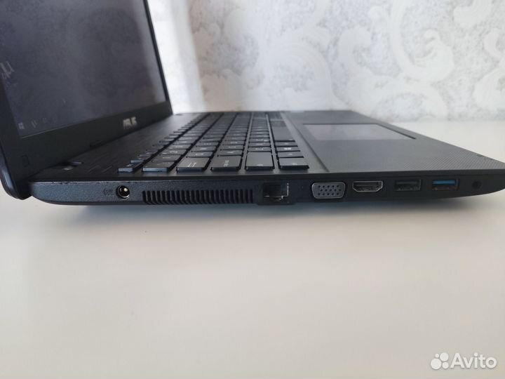 Офисный ноутбук Asus X551M на SSD