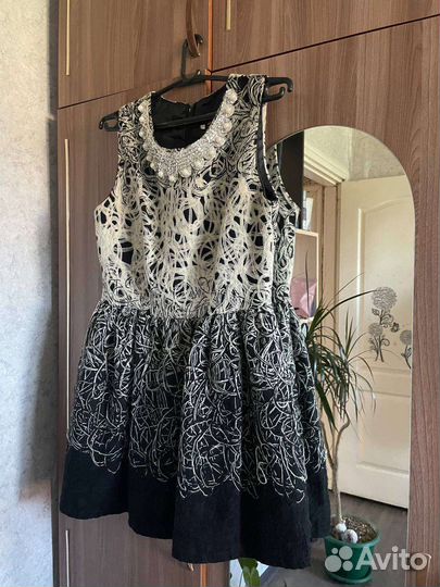Платье 42