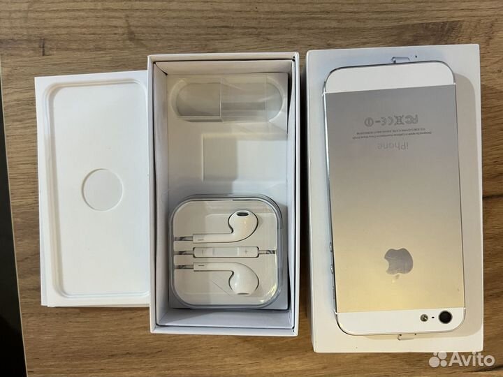 iPhone 5 Серебристый