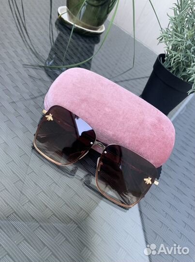 Солнечные очки