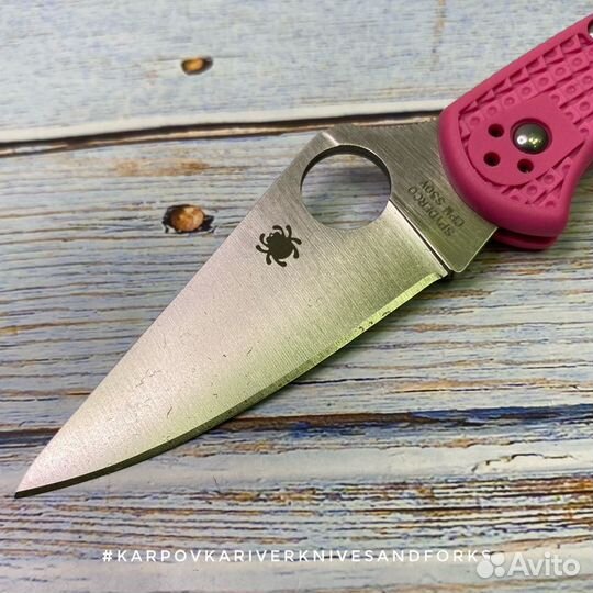 Spyderco Delica 4 S30V Pink, Japan